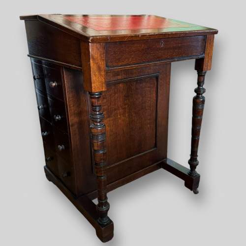 Edwardian Oak and Mahogany Lined Davenport Desk image-4