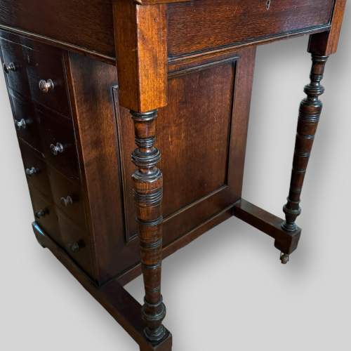 Edwardian Oak and Mahogany Lined Davenport Desk image-6