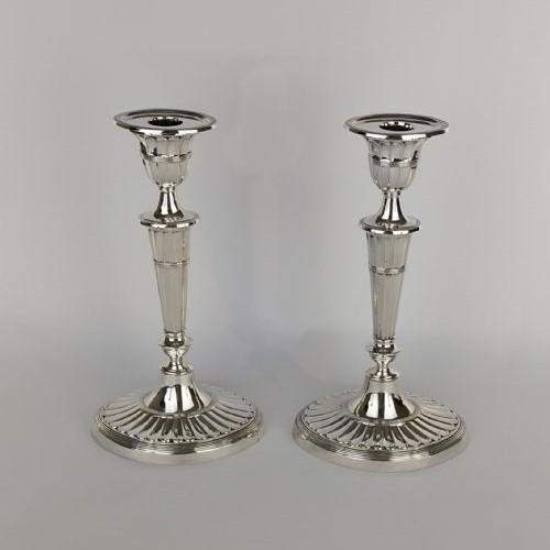 Early 20th Century Pair of Silver Adam Style Candlesticks image-5