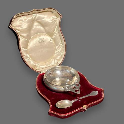 Cased Silver Porringer and Matching Trefid Spoon image-1