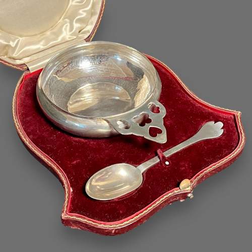 Cased Silver Porringer and Matching Trefid Spoon image-2