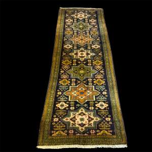 Stunning Hand Knotted Persian Rug