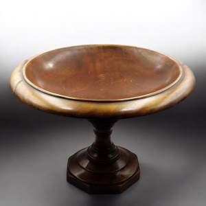 Theodore Alexander Fine Quality Large Turned Walnut Fruit Bowl