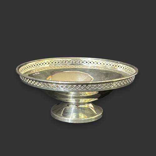 George V Silver Pedestal Dish image-1