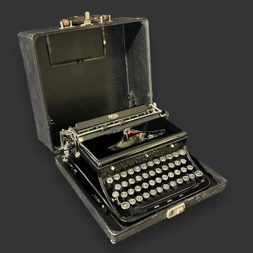 Cased Royal Typewriter image-1