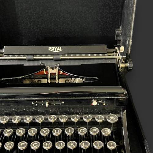 Cased Royal Typewriter image-2