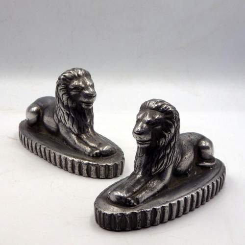 Recumbent Lions Pair of Vintage Aluminium Paperweights - Landseer Lions image-2