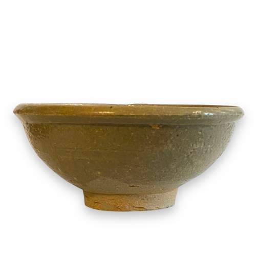 Early Ming Dynasty Chinese Celadon Bowl image-1