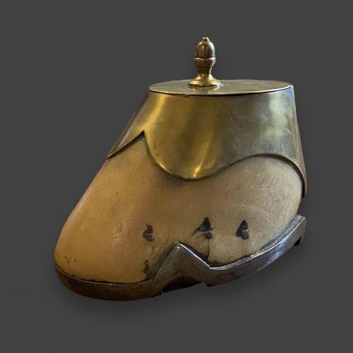 Horses Hoof Brass Lidded Desk Tidy image-1